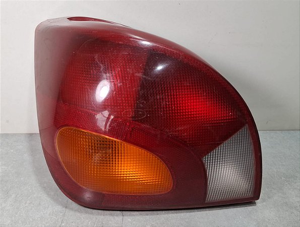 Lanterna Lado Direito Ford Fiesta 1996 a 2004 Com detalhe
