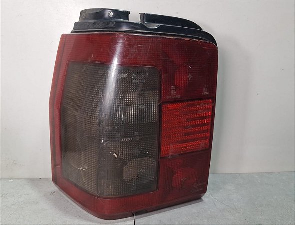 Lanterna Lado Esquerdo Fiat Tipo 1993 a 1998 Com detalhe