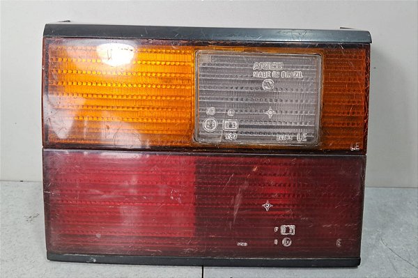 Lanterna Lado Esquerdo Vw Santana 1991 a 1997 Com detalhe