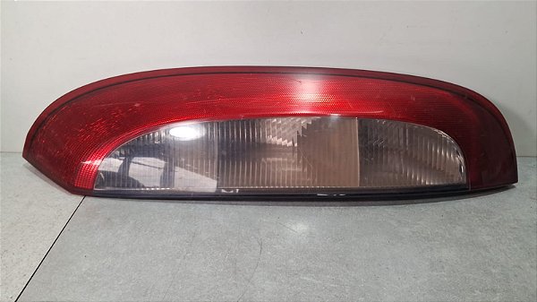 Lanterna Lado Direito Gm Corsa Maxx Hatch 2002 a 2012
