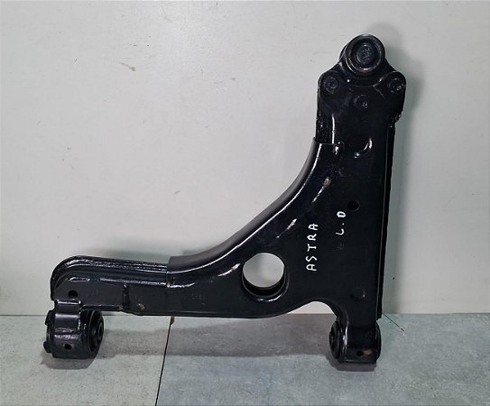 Bandeja Suspensão Direito Gm astra/vectra/zafira 2001 a 2012