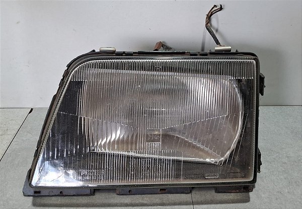 Farol Esquerdo Gm Monza 1988 a 1990 Com detalhe