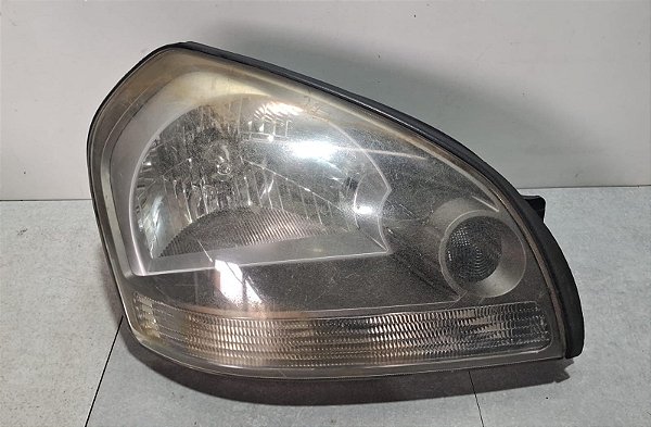 Farol Direito Hyundai Tucson 2004 a 2016 Com Detalhe