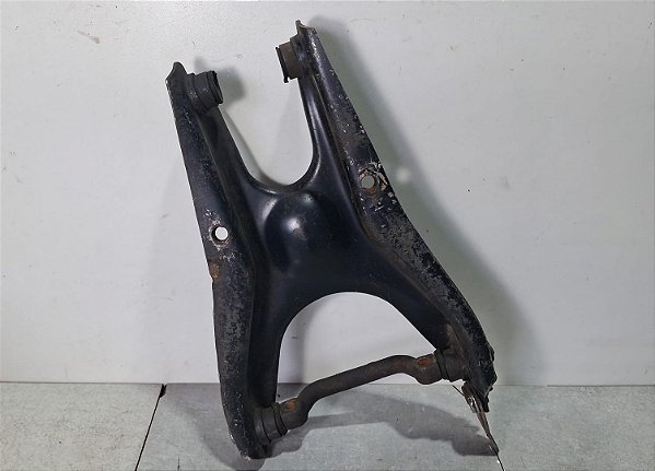 Bandeja Suspensão Traseira Esquerdo/direito Fiat Uno 1984 a 2013