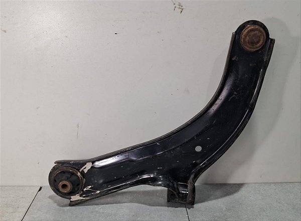 Bandeja Suspensão Direito Nissan Livina/Tiida 2007 a 2013