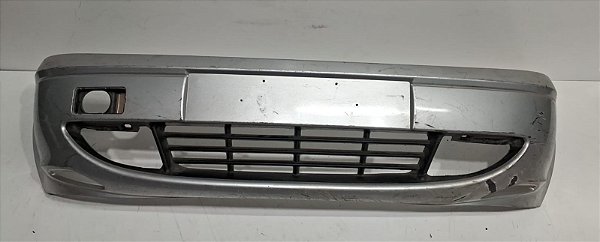 Parachoque Dianteiro Ford Fiesta 2000 a 2003 Com detalhe