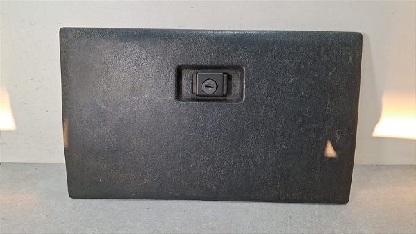 Tampa Porta luvas Ford Escort/Verona 1982 a 1996 Com detalhe