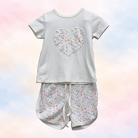 Pijama Blusa e Shorts MC - Coração Florido