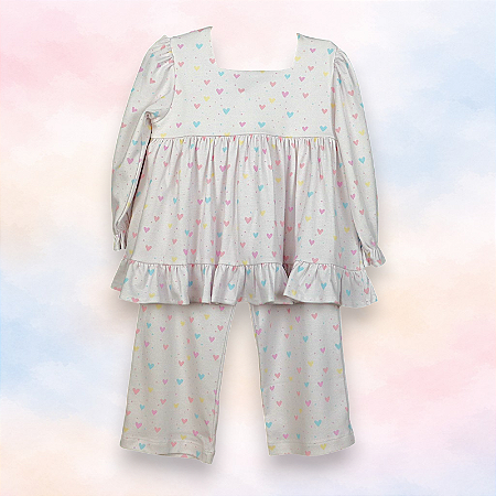 Pijama Blusa e Calça ML Gola Quadrada - Corações Claros com Poá