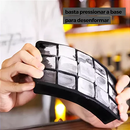 Forma De Gelo Silicone Preto 15 Cubos Com Tampa
