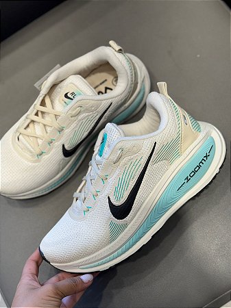Tênis Zoom Vomero18