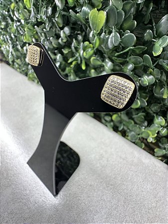 Brinco Quadrado Cravejado em Zircônia