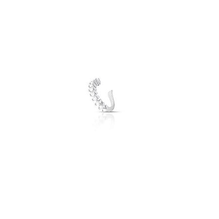 Piercing de orelha com zircônias