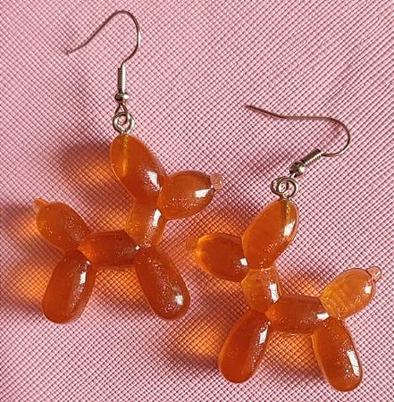 Brinco Cachorro de Bexiga Marrom