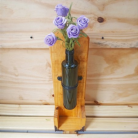 Suporte para Plantas com Jarrinha - Materiais Reciclados