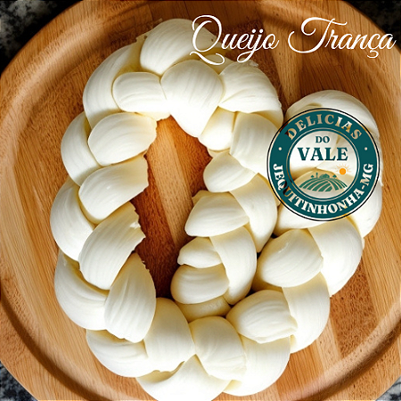 QUEIJO TRANÇA - 100% Artesanal Peso: 500g - Ingrediente: Leite Fresco, proteínas, lipídios, carboidratos, sais minerais, cálcio, vitaminas, entre elas A e B.