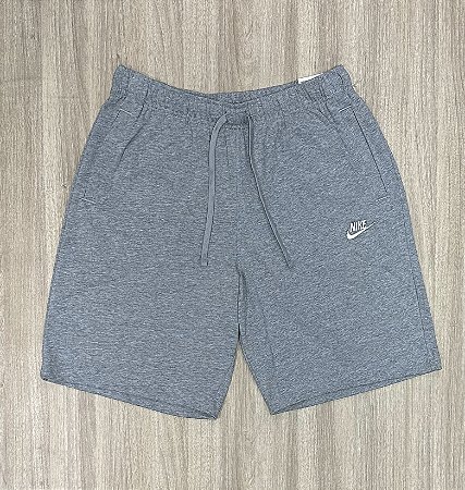 Bermuda Nike Sportwear Club Cinza