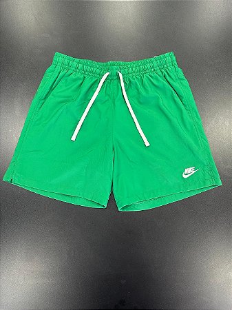 Short Nike Club Flow Praia Verde