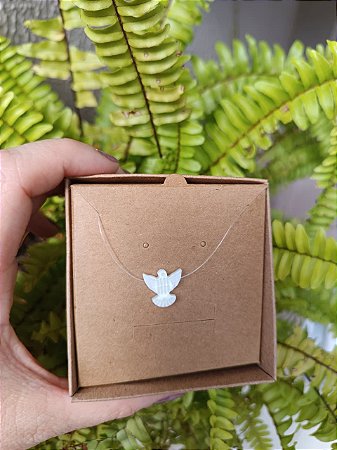 Colar Espírito Santo em Madrepérola no Fio de Nylon