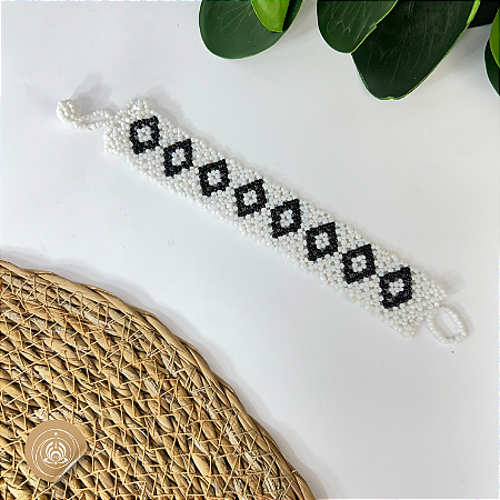Pulseira de Miçanga Indígena: arte sagrada, proteção vibracional e conexão ancestral com a Terra