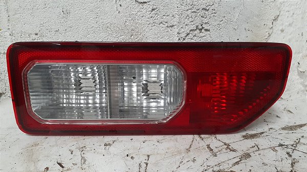 Lanterna Traseira Direita Suzuki Jimny Sierra 1.5 16V 2023 c/detalhe