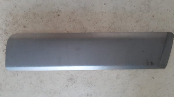 Moldura da Porta Esquerda Suzuki Jimny 1.3 16V 2003 a 2020