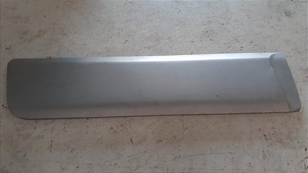 Moldura da Porta Direita Suzuki Jimny 1.3 16V 2003 a 2020