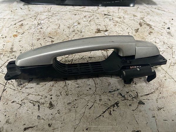 Maçaneta Externa Dianteira Direita Suzuki SX4 2.0 16V 2011