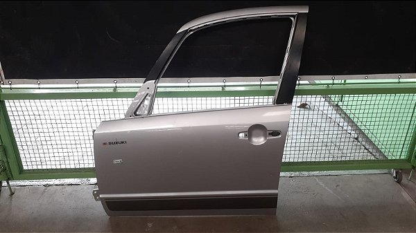 Porta Dianteira Esquerda Suzuki SX4 2.0 16V 2012