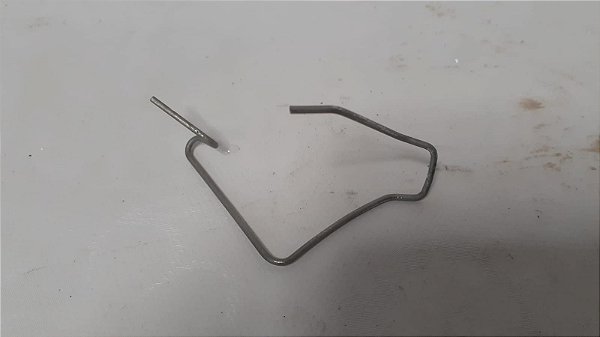 Trava Lampada Farol Dianteiro Mitsubishi Pajero TR4 2.0 16V 1998/2006 FOR-0001