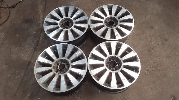 Jogo 4 Rodas Multi-furos 17" Audi A6 2.8 24V 1994/1995 com detalhes