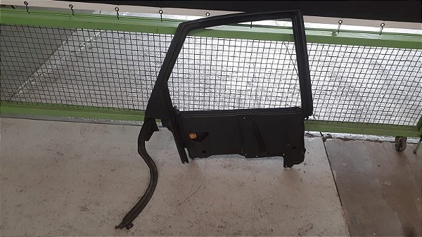 Cajado Porta Traseira Direita Audi A6 2.8 24V – 1994/1995