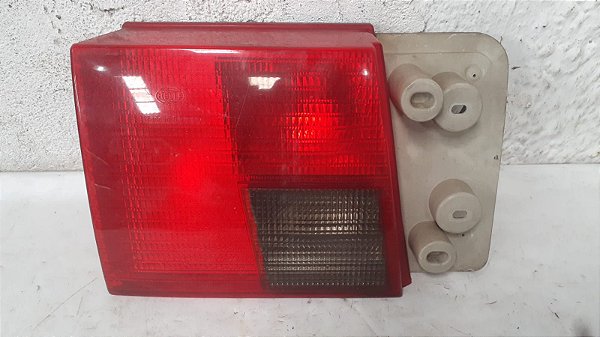 Lanterna Esquerda Tampa Porta malas Audi A6 2.8 24V 1994/1995 EHO-1111