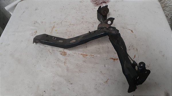 Suporte Paralama Dianteiro Esquerdo Audi A6 2.8 24V 1994/1995