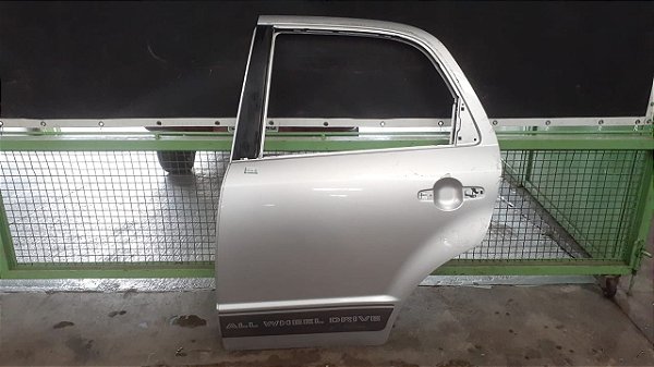 Porta Traseira Esquerda Suzuki SX4 2.0 16V — 2012 a 2013