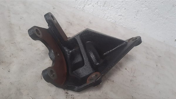 Suporte da Bomba de Direção Hidráulica Chevrolet Tracker / Suzuki Grand Vitara 2.0 – 2001 a 2008