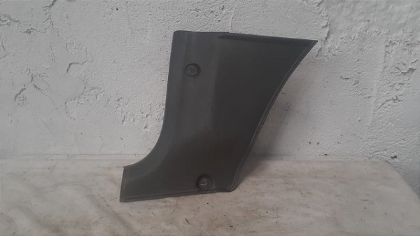 Acabamento Coluna Pé LE Tracker Gv2 2.0 2001-2008 KWR1C82