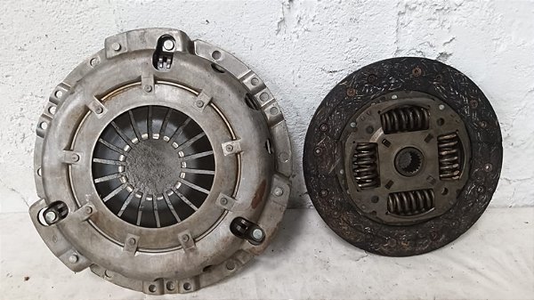 Kit Platô e Disco de Embreagem Mitsubishi Pajero TR4 2.0 16V – 2006