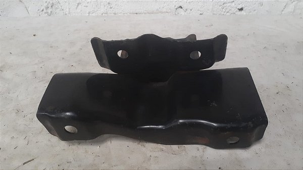 Suporte Central do Para-choque Traseiro Mitsubishi Pajero TR4 – 2006