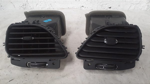 Par de Difusores de Ar Originais Dodge Journey 3.6 2015