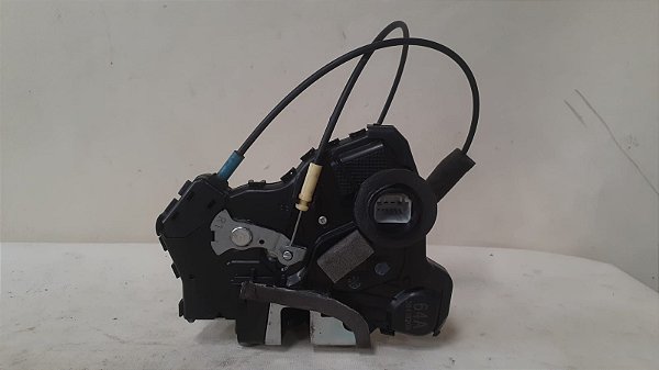 Trava da Porta Dianteira Lado Direito Suzuki Grand Vitara 2012