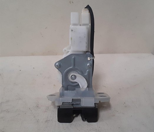 Trava Porta Mala Suzuki SX4 2.0 011-012 FJA4425 07