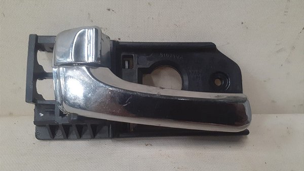 Maçaneta Interna Porta Dianteira Esquerda Kia Carnival 3.5 24V 2012