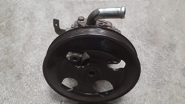 Bomba da Direção Hidráulica Mitsubishi Pajero TR4 2.0 16V 2010-2015
