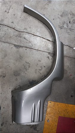Aplique Traseiro Esquerdo Galloper 3.0 12v 1998