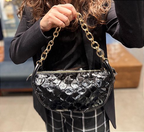 Bolsa Meia Lua Pirarucu Preto