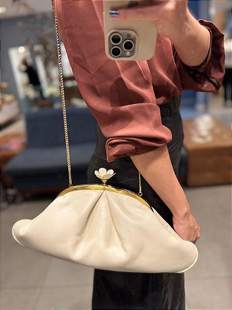 Bolsa Pelica Fecho Flor Off White