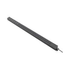 PDU TRIFÁSICA 50A COM 30 TOMADAS PADRÃO IEC320 (24 TOMADAS C13 10A E 6 TOMADAS C19 16A)
