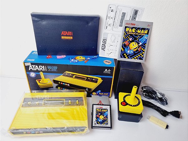 521- Atari 2600+ PAC-MAN Edition