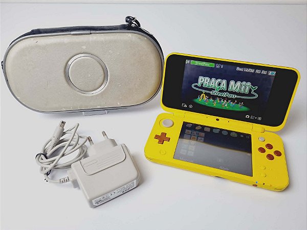 J132- Console NEW Nintendo 2ds xl edição Pikachu